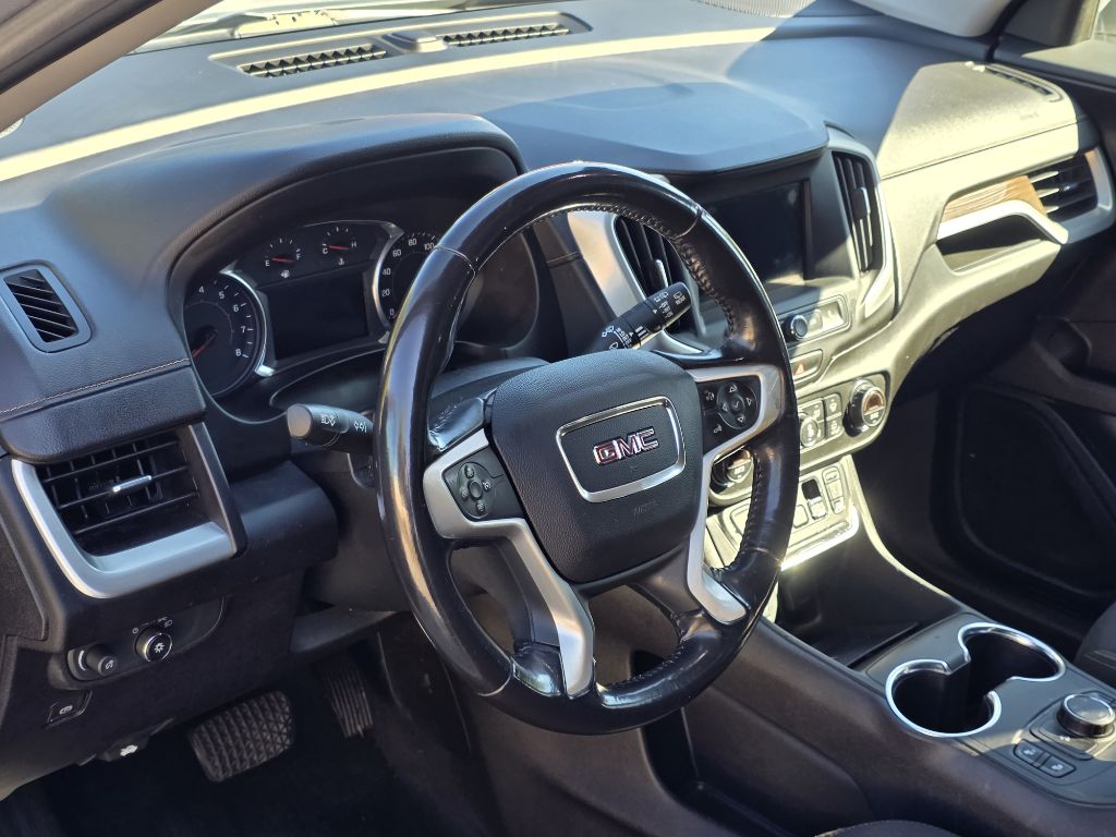 Photo 13 of this GMC TERRAIN