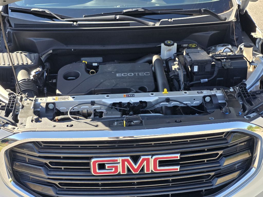 Photo 24 of this GMC TERRAIN
