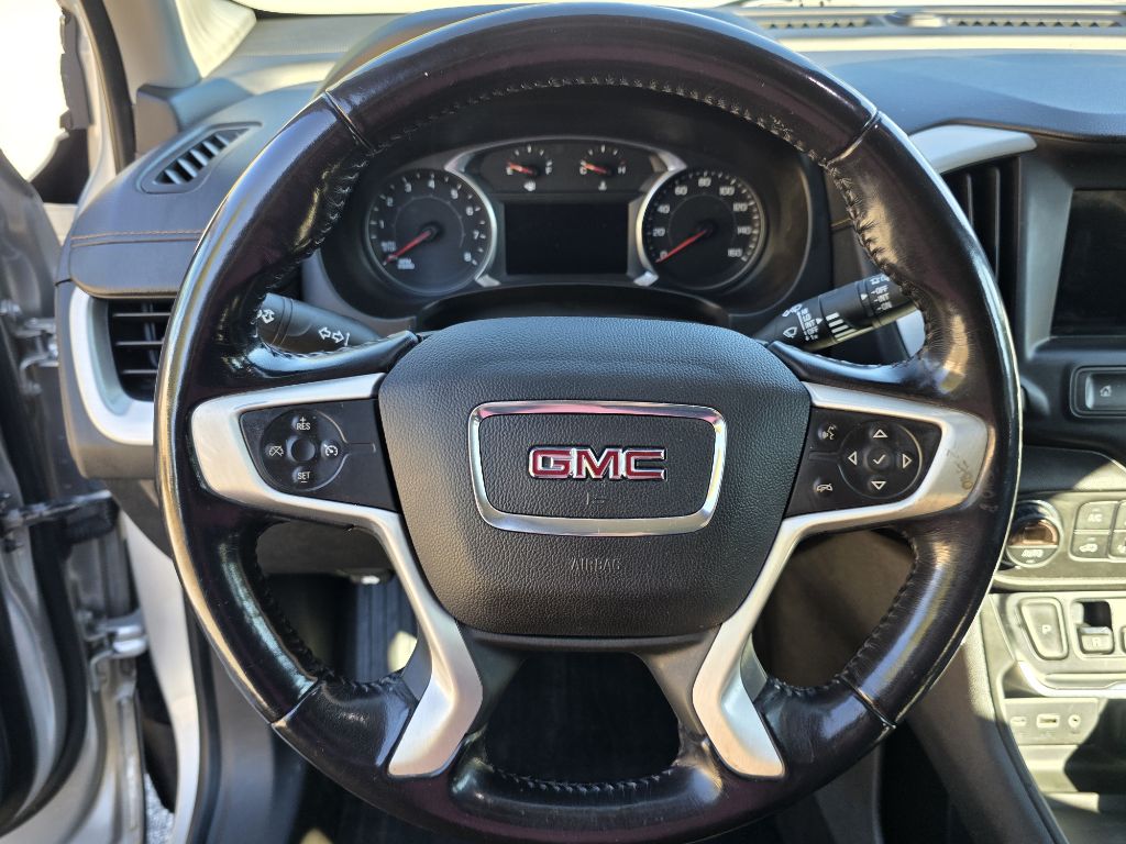 Photo 26 of this GMC TERRAIN