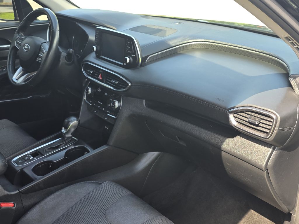 Photo 22 of this HYUNDAI SANTA FE