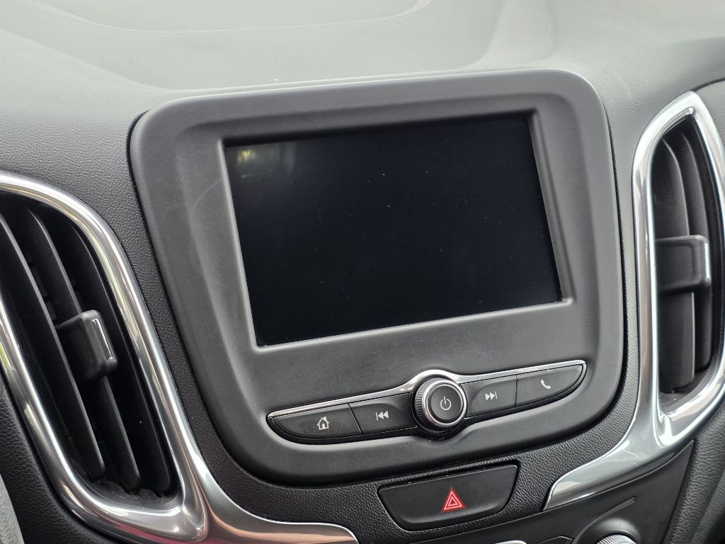 Photo 27 of this CHEVROLET EQUINOX