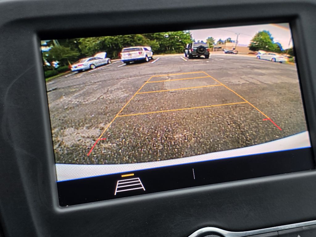 Photo 33 of this CHEVROLET EQUINOX