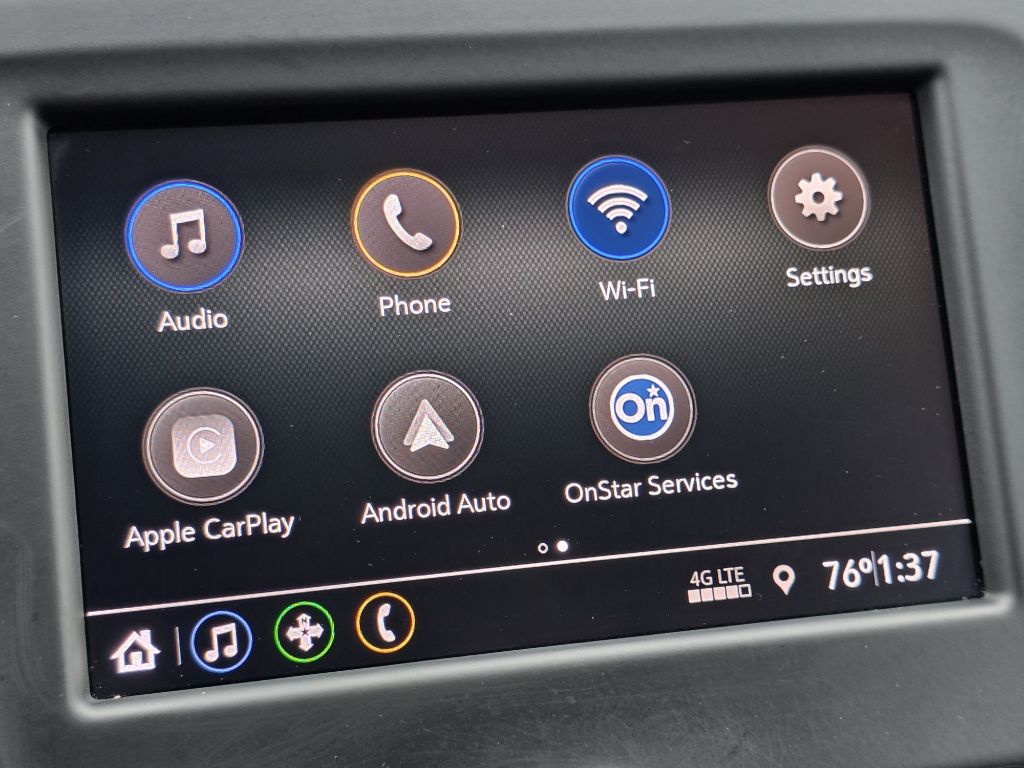 Photo 32 of this CHEVROLET EQUINOX