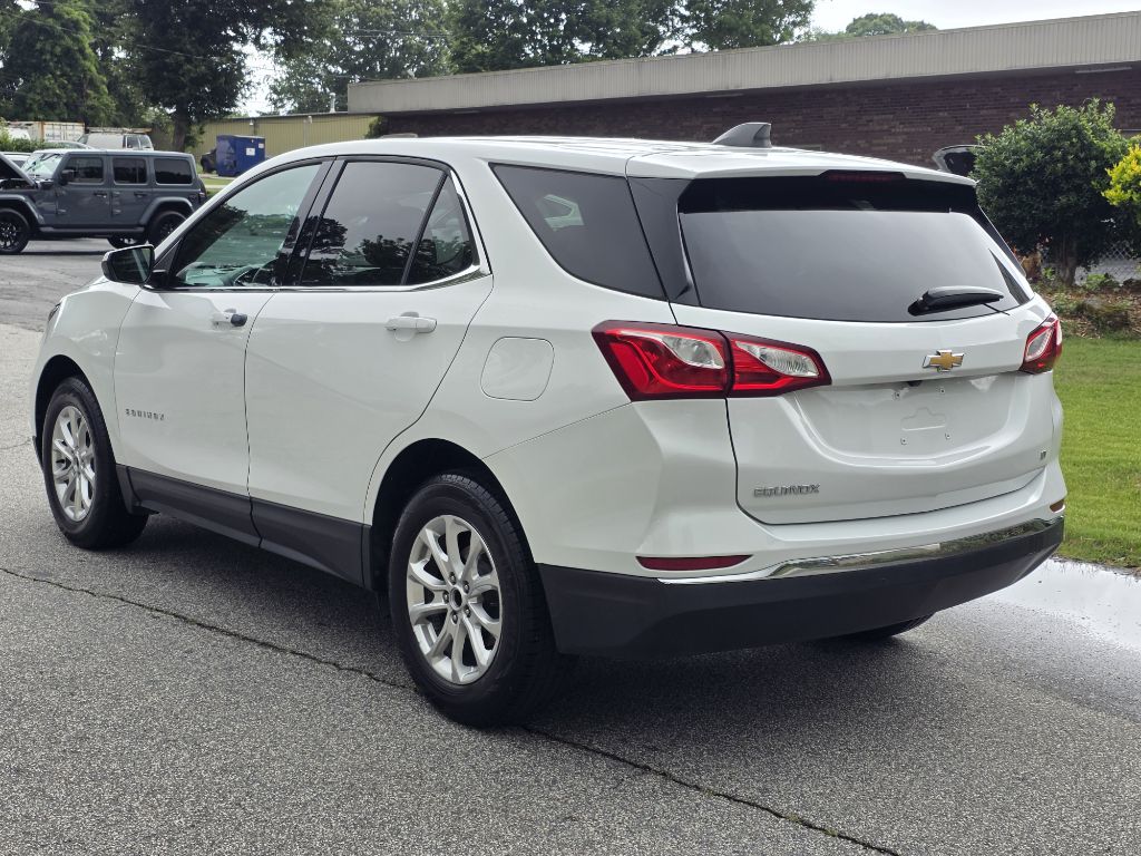 Photo 3 of this CHEVROLET EQUINOX