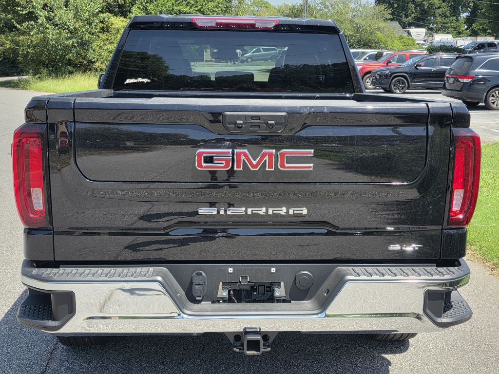 Photo 4 of this GMC SIERRA