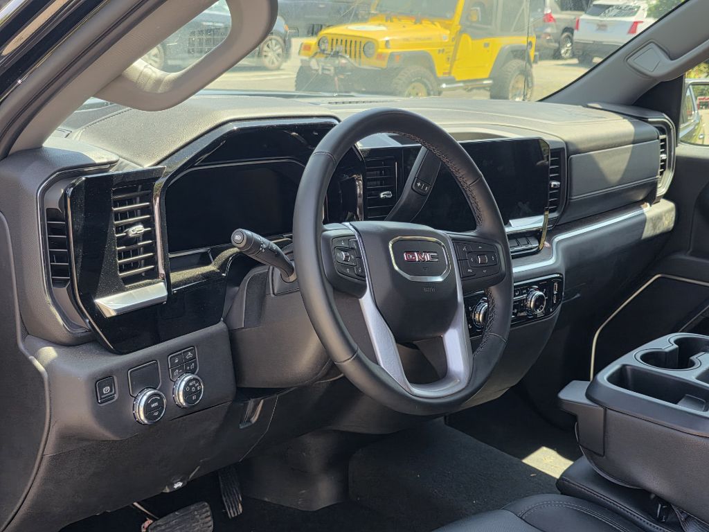 Photo 13 of this GMC SIERRA