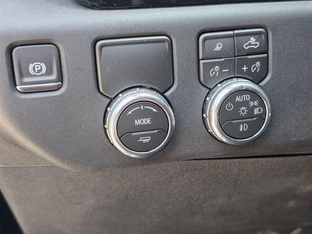 Photo 26 of this GMC SIERRA