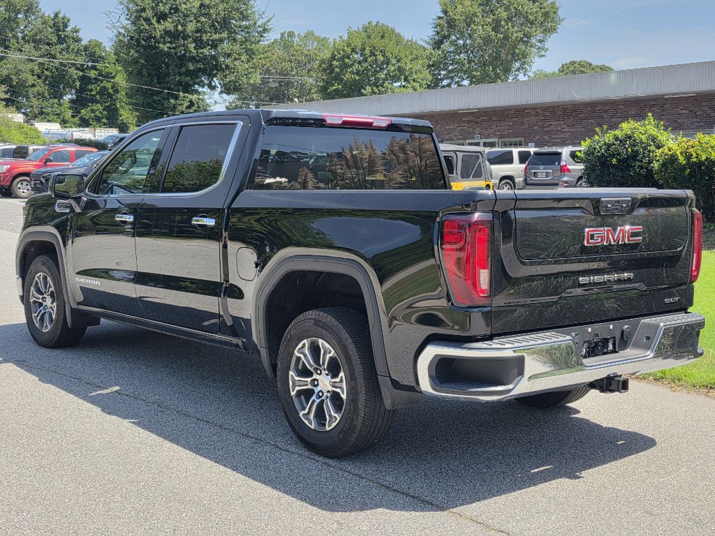 Photo 3 of this GMC SIERRA