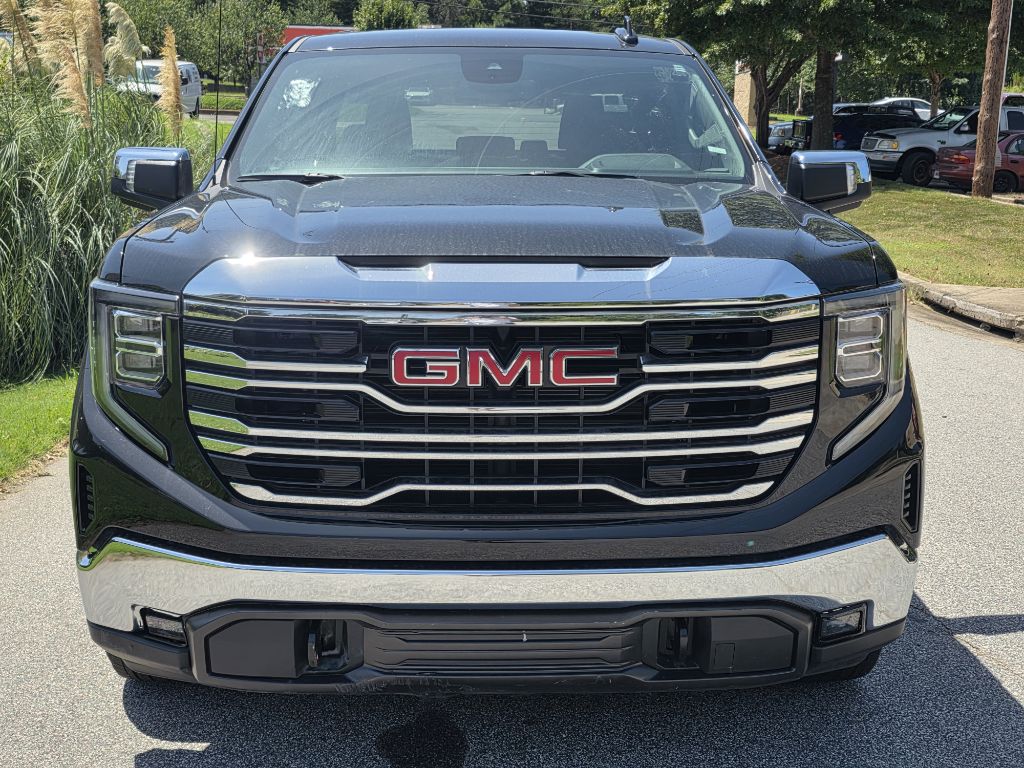 Photo 8 of this GMC SIERRA