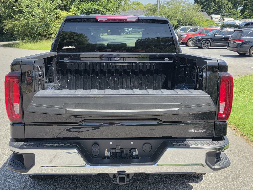 Photo 16 of this GMC SIERRA