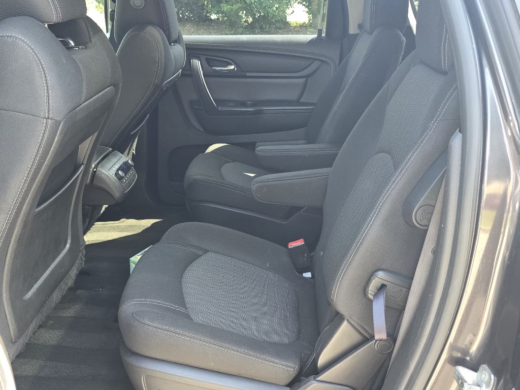 Photo 16 of this CHEVROLET TRAVERSE