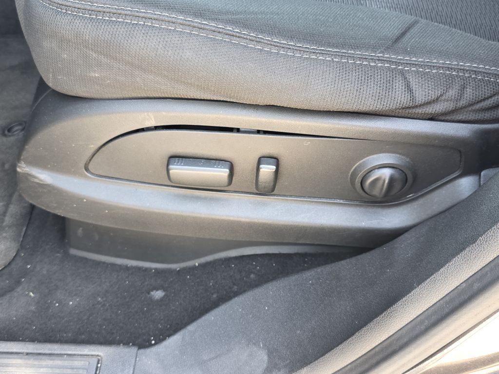 Photo 11 of this CHEVROLET TRAVERSE