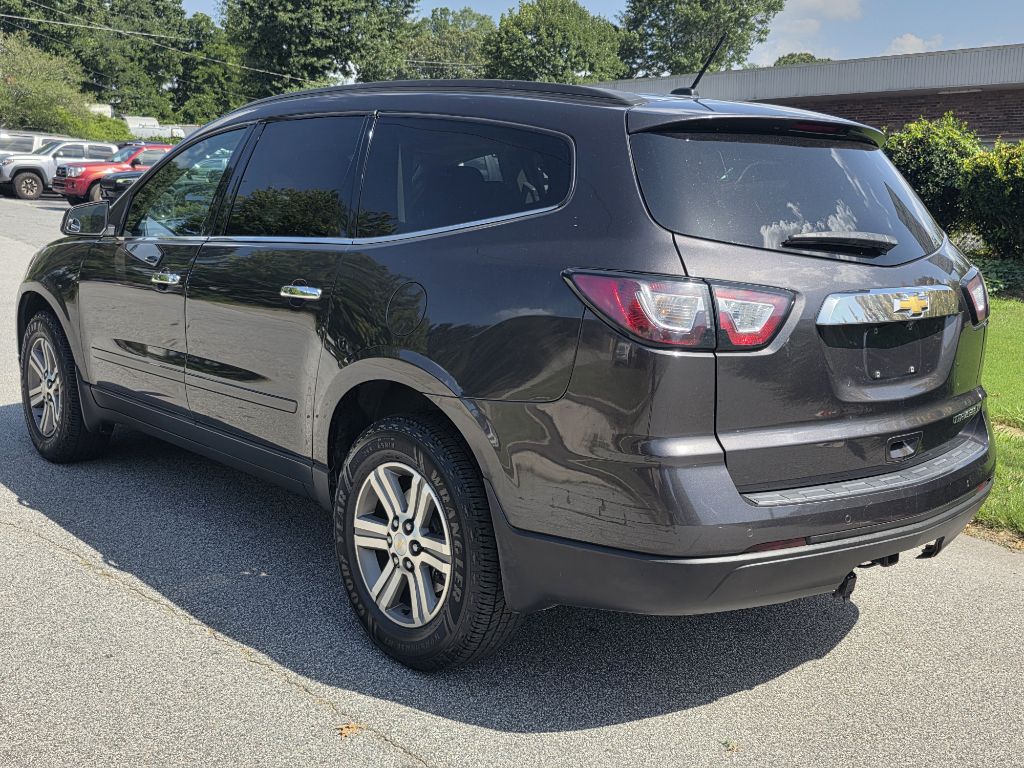 Photo 3 of this CHEVROLET TRAVERSE