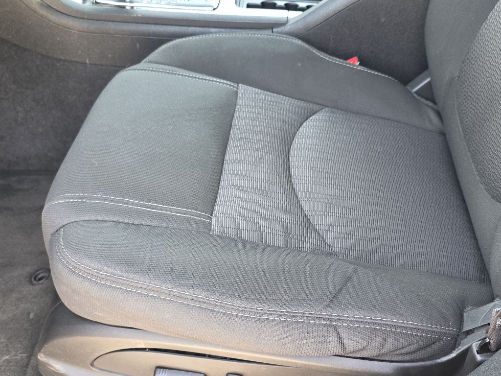 Photo 12 of this CHEVROLET TRAVERSE