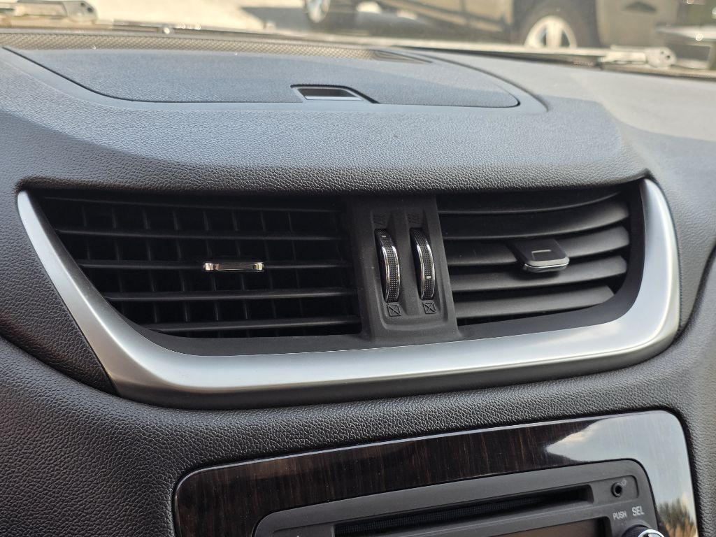 Photo 32 of this CHEVROLET TRAVERSE