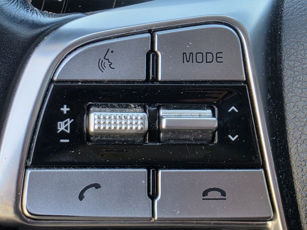 Photo 27 of this KIA TELLURIDE