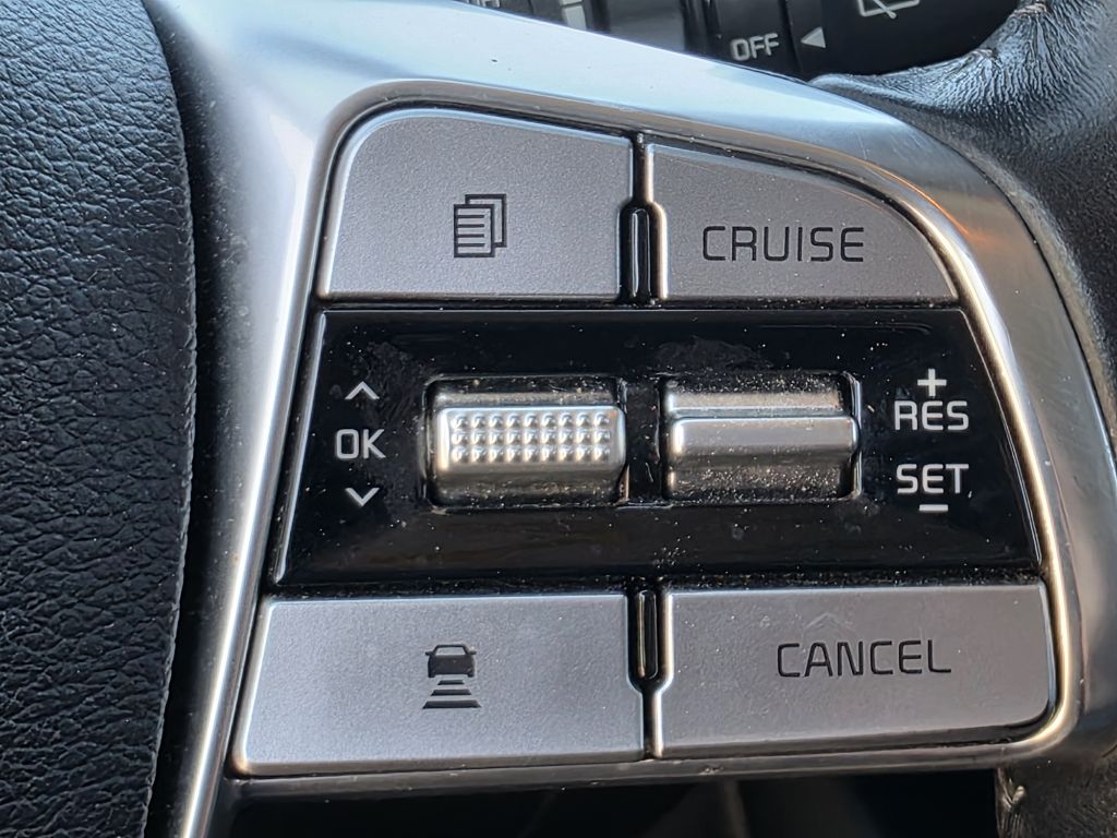 Photo 26 of this KIA TELLURIDE