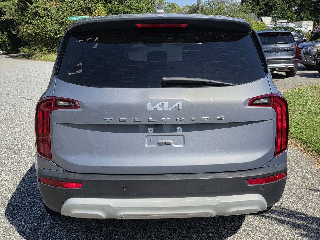 Photo 4 of this KIA TELLURIDE