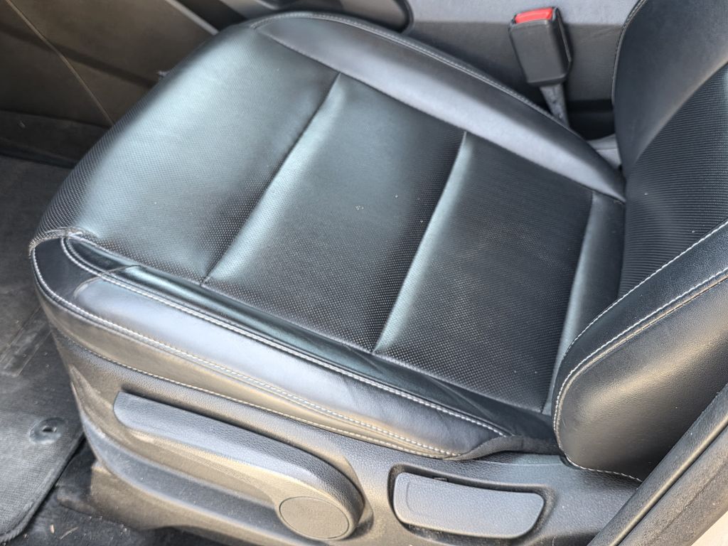 Photo 11 of this KIA TELLURIDE