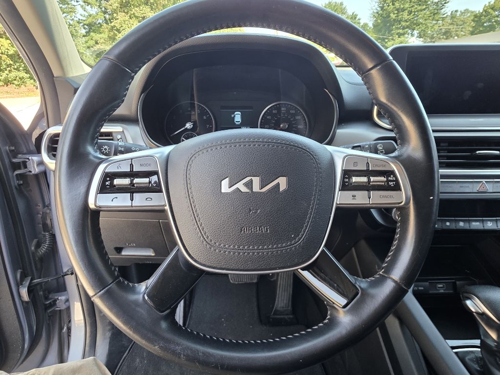 Photo 25 of this KIA TELLURIDE