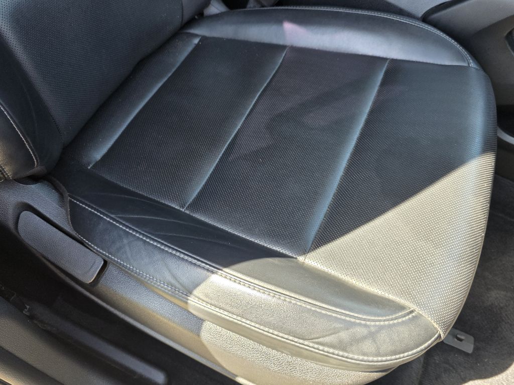 Photo 21 of this KIA TELLURIDE
