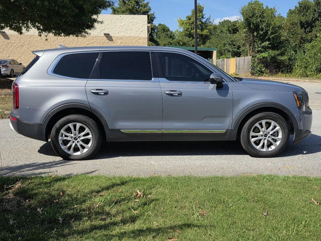 Photo 6 of this KIA TELLURIDE