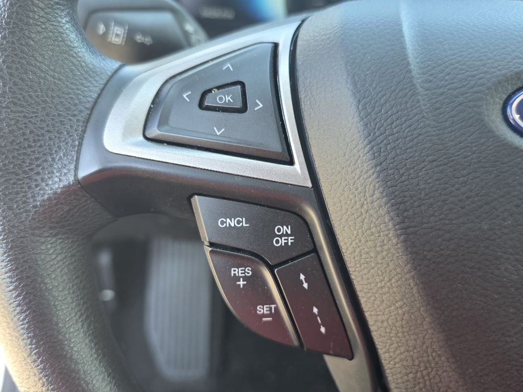 Photo 27 of this FORD FUSION