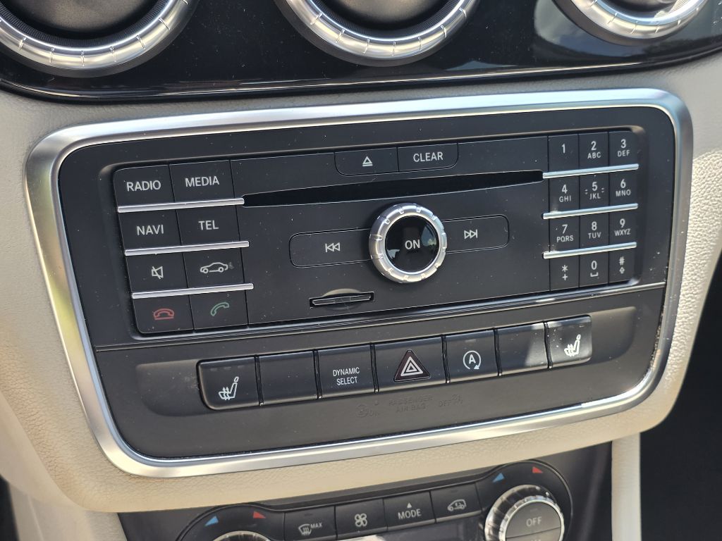 Photo 28 of this MERCEDES-BENZ CLA