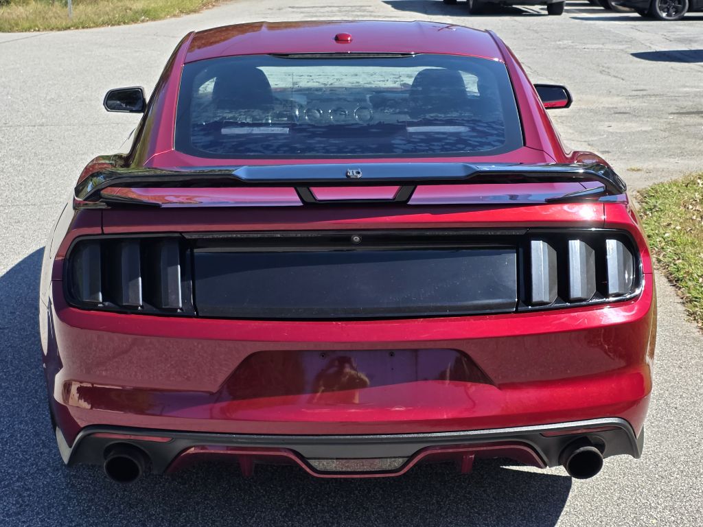 Photo 4 of this FORD MUSTANG