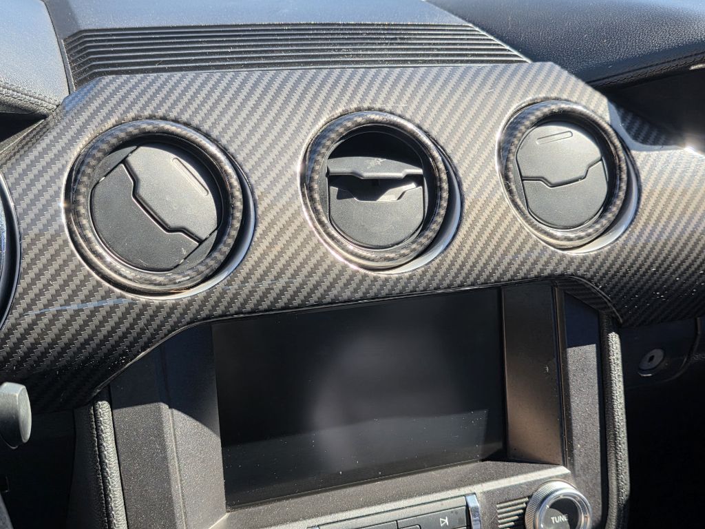 Photo 27 of this FORD MUSTANG