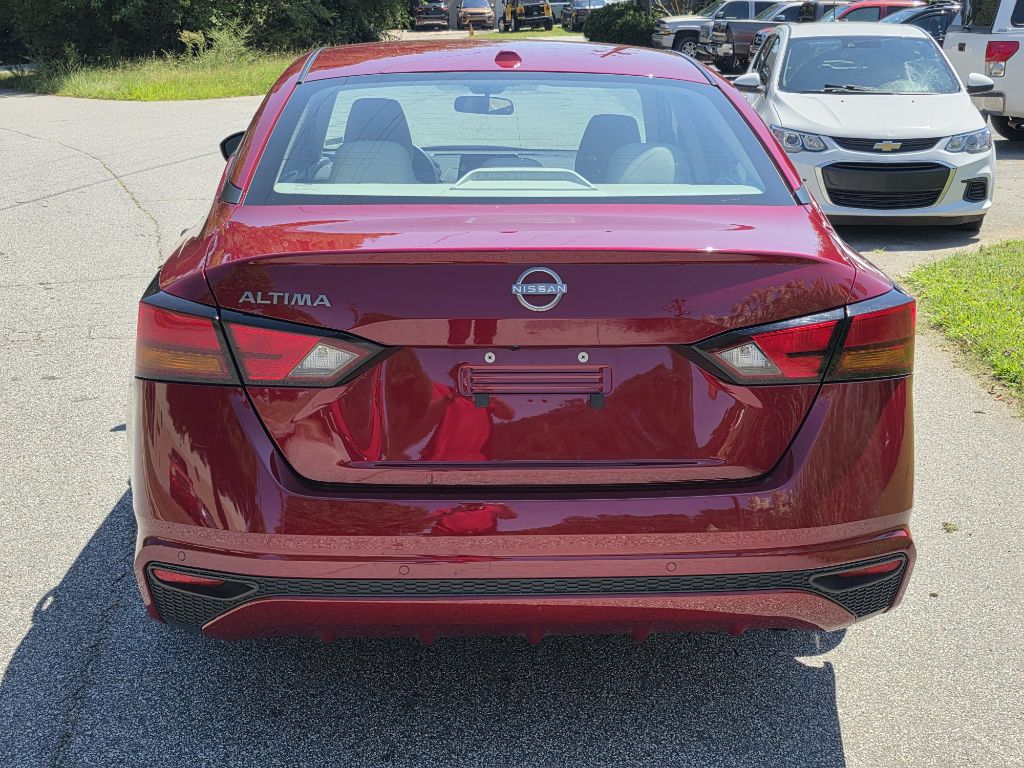 Photo 4 of this NISSAN ALTIMA