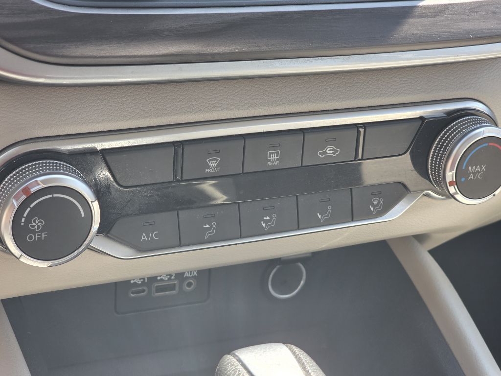 Photo 29 of this NISSAN ALTIMA