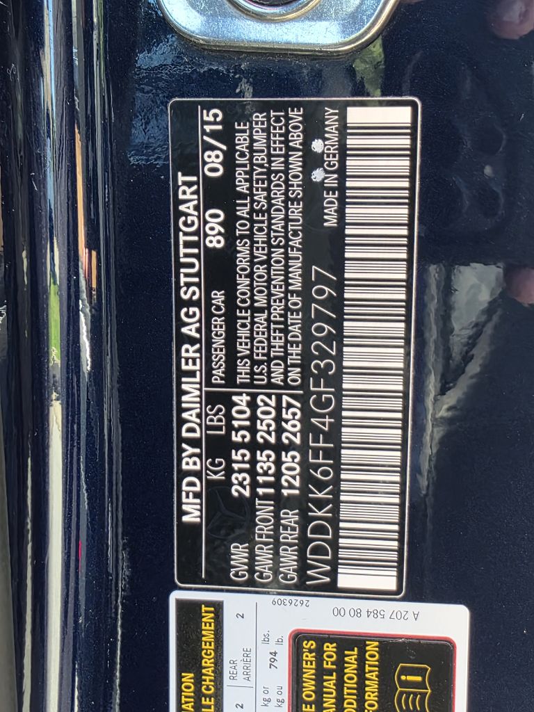 Photo 10 of this MERCEDES-BENZ E-CLASS