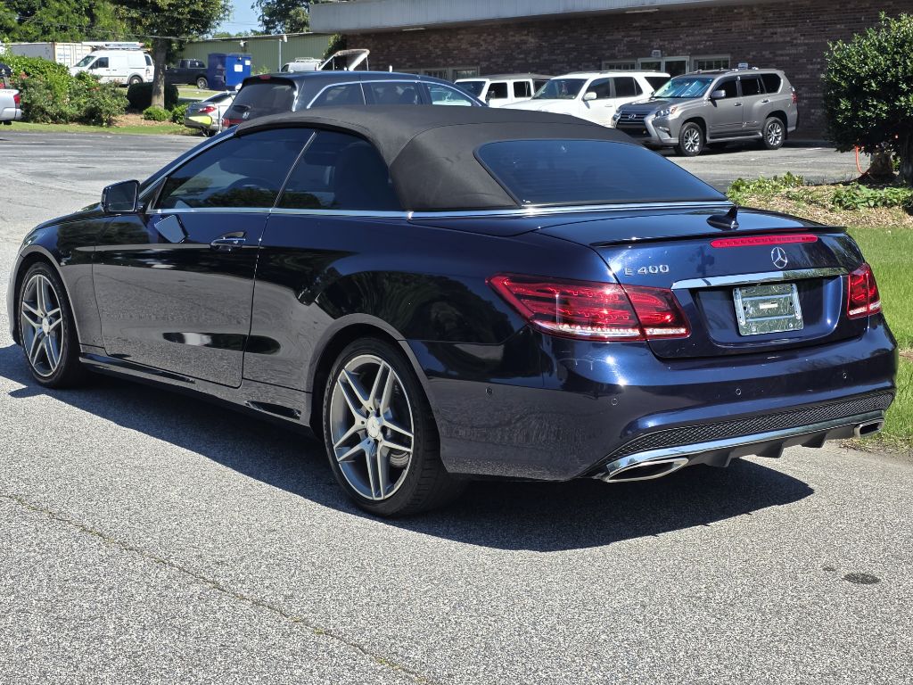 Photo 3 of this MERCEDES-BENZ E-CLASS