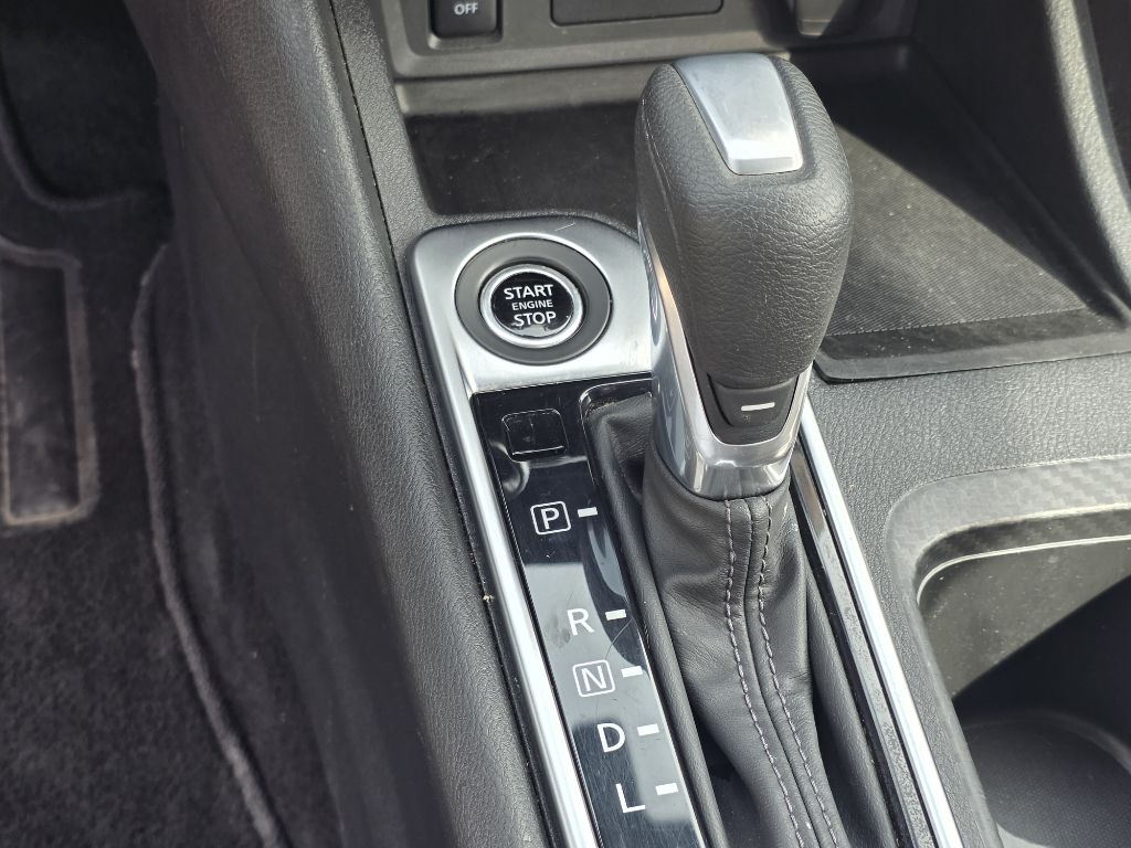Photo 28 of this NISSAN SENTRA