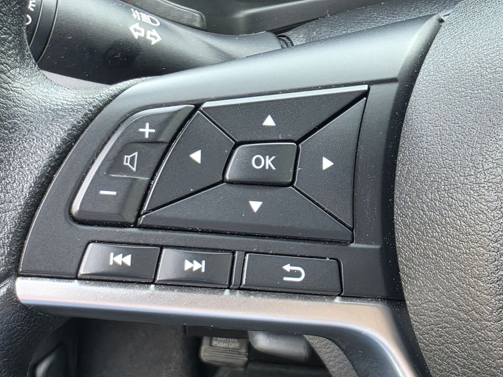 Photo 23 of this NISSAN SENTRA