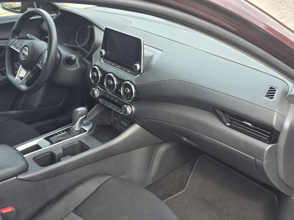 Photo 20 of this NISSAN SENTRA