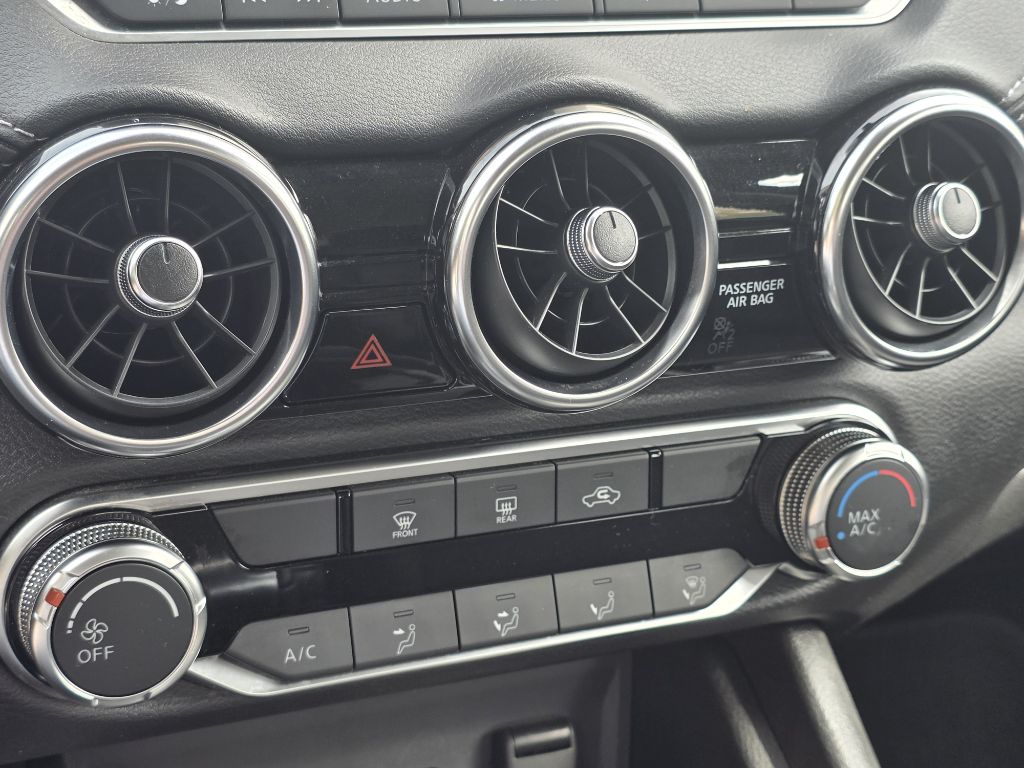 Photo 26 of this NISSAN SENTRA