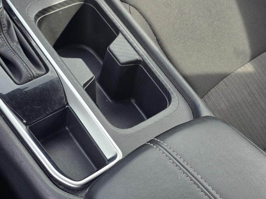 Photo 29 of this NISSAN SENTRA