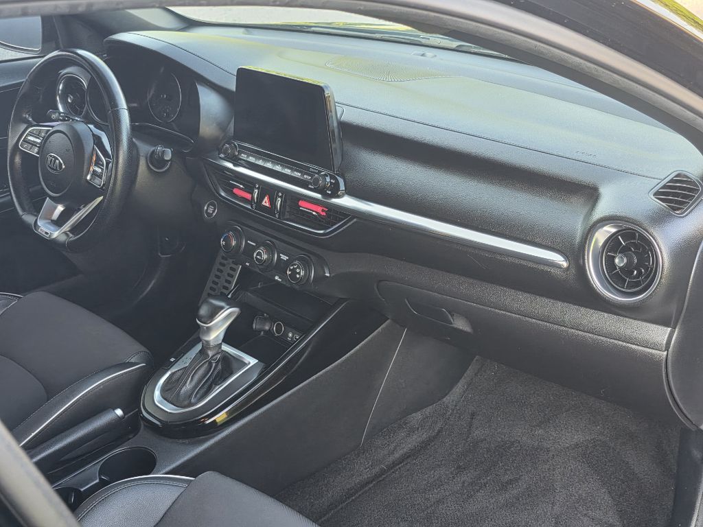 Photo 20 of this KIA FORTE