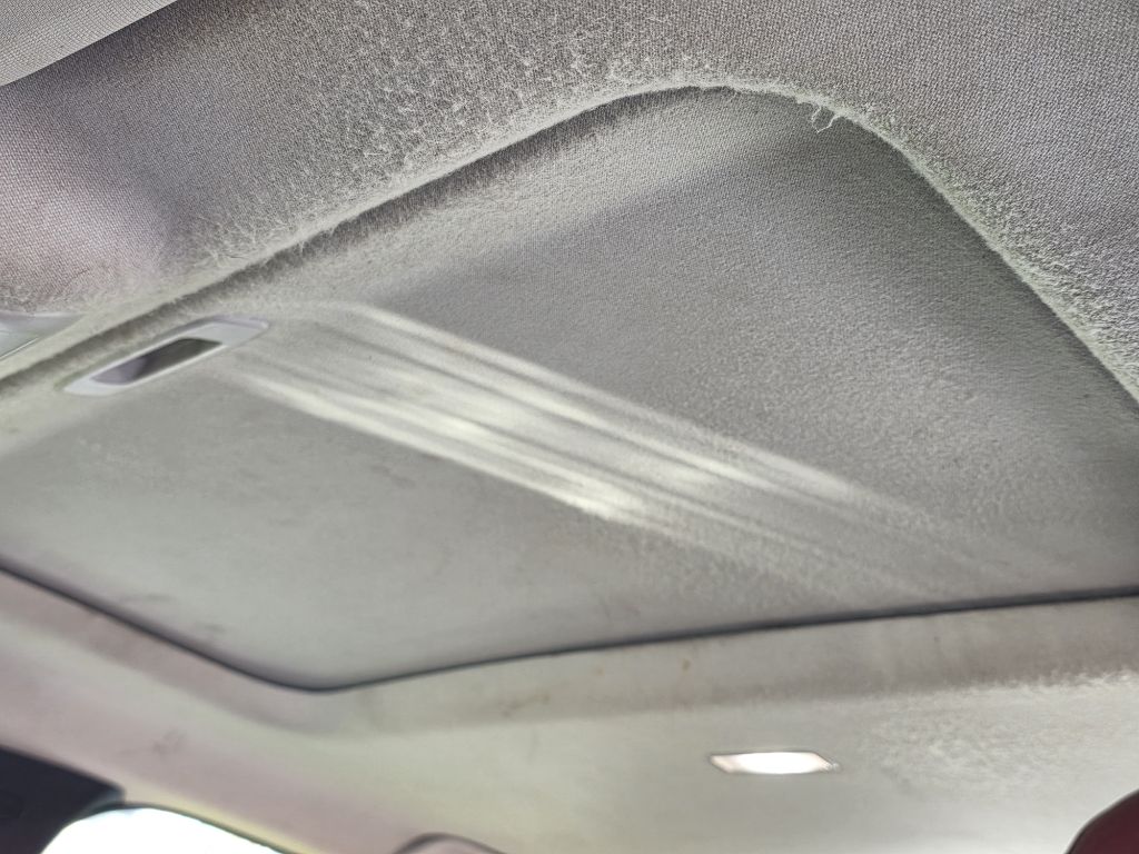 Photo 13 of this MAZDA 3
