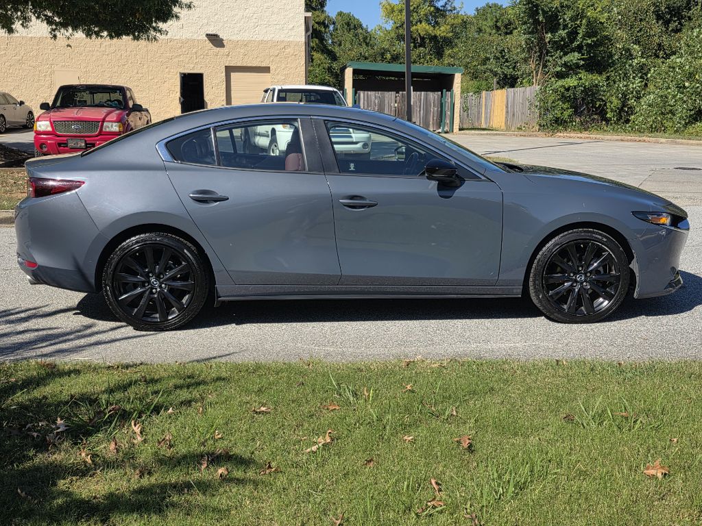 Photo 6 of this MAZDA 3