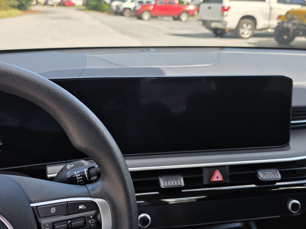 Photo 26 of this KIA K5