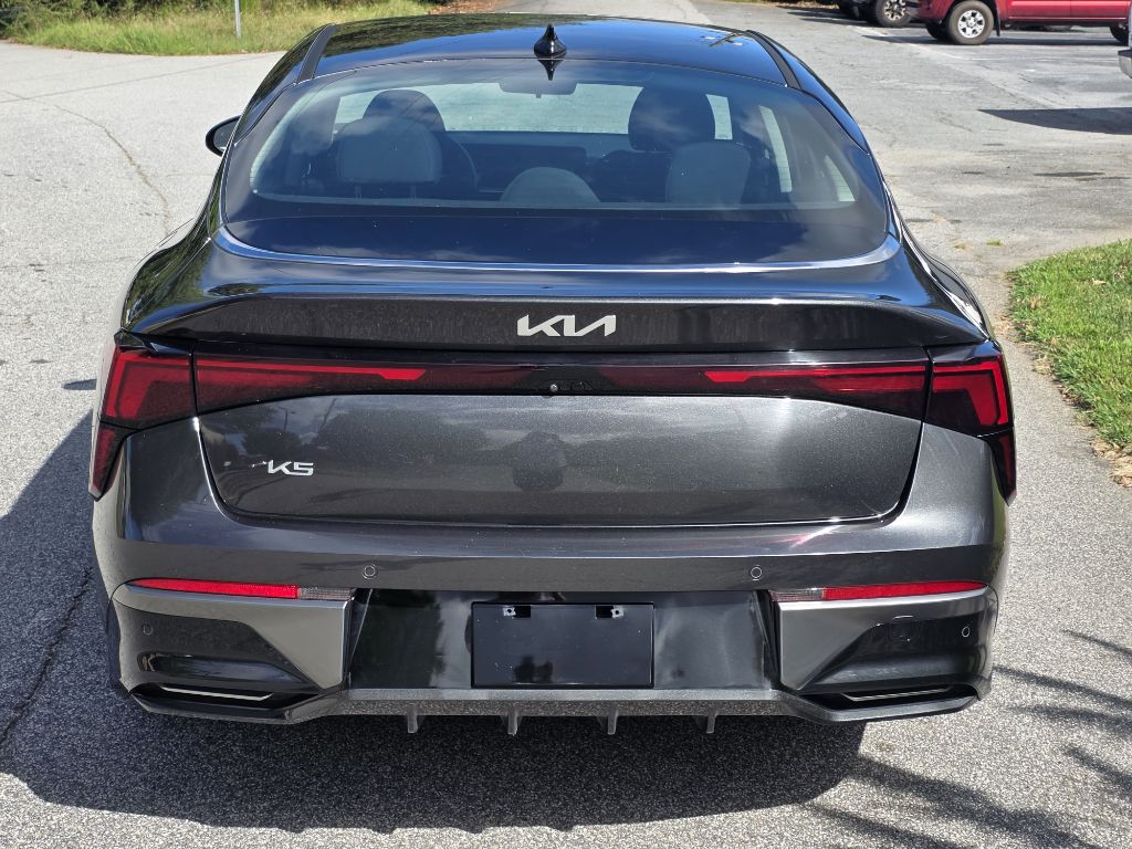 Photo 4 of this KIA K5