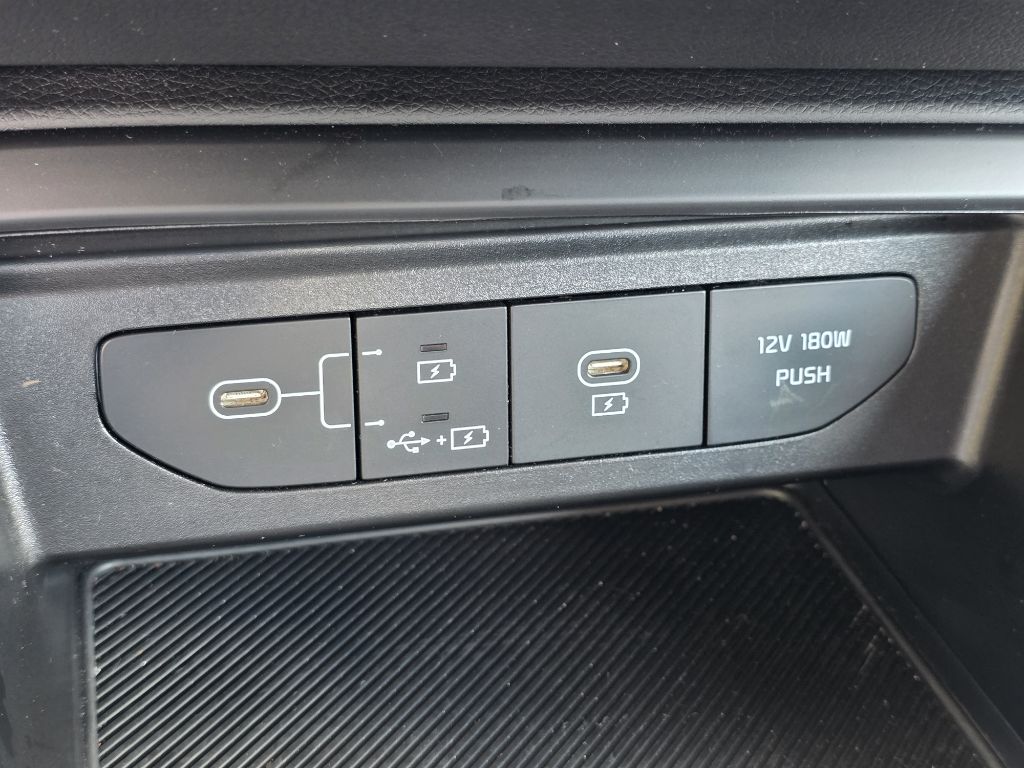 Photo 28 of this KIA K5