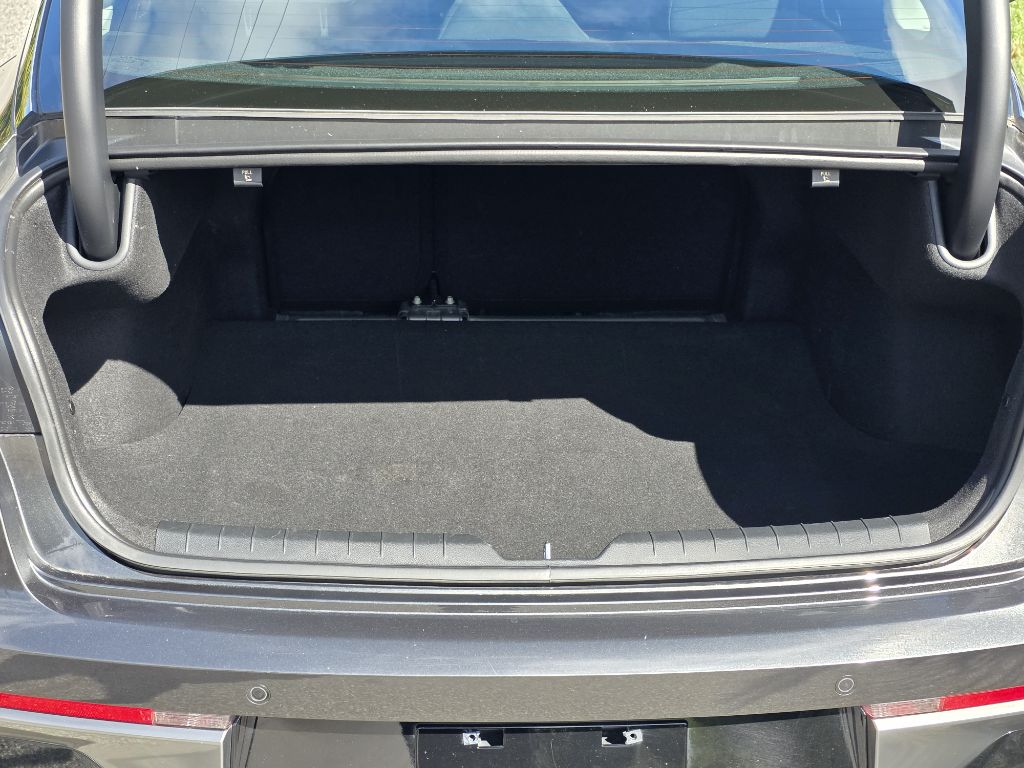 Photo 15 of this KIA K5