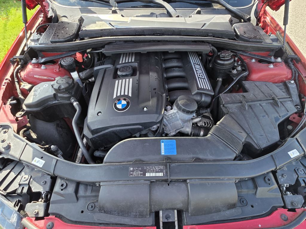 Photo 20 of this BMW 328