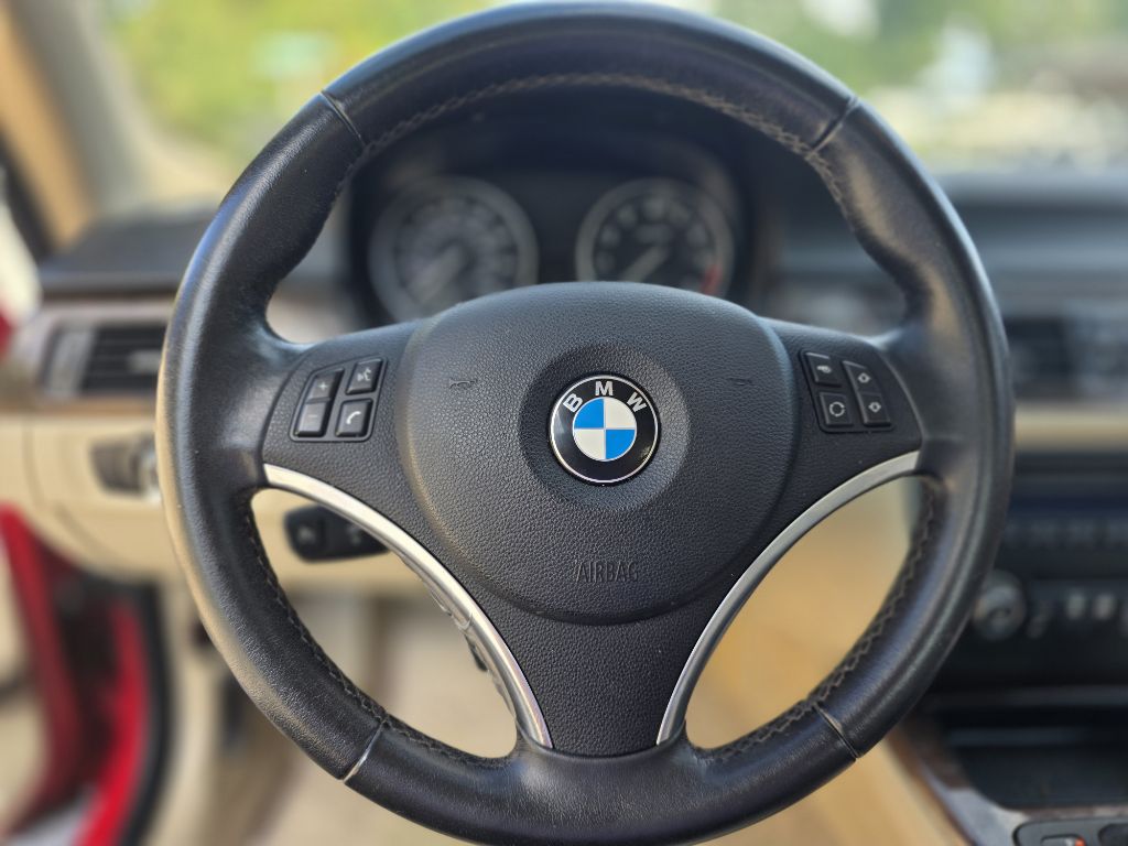 Photo 22 of this BMW 328