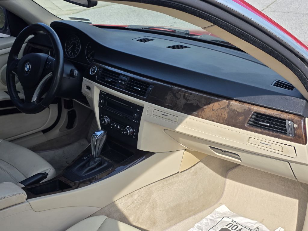 Photo 19 of this BMW 328
