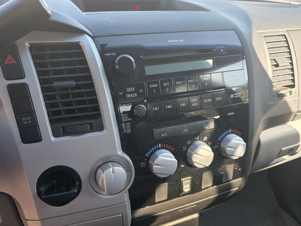 Photo 25 of this TOYOTA TUNDRA